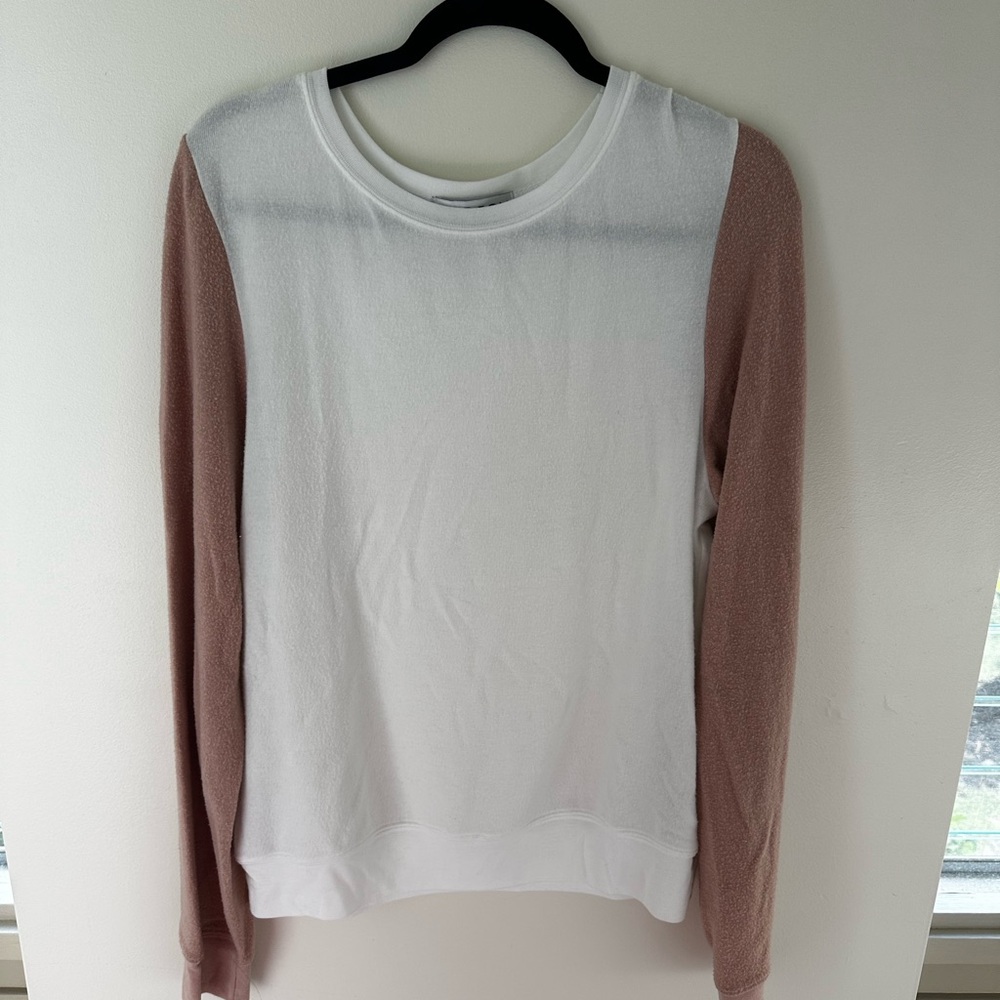❌not available❌ WILDFOX Sweater